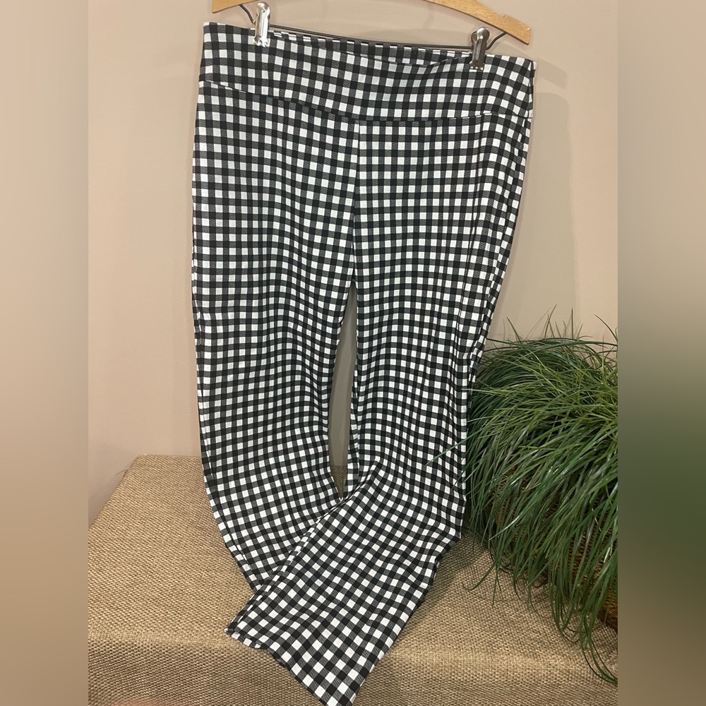 Zach and Rachel Black and White Checked Ankle Pants size 14